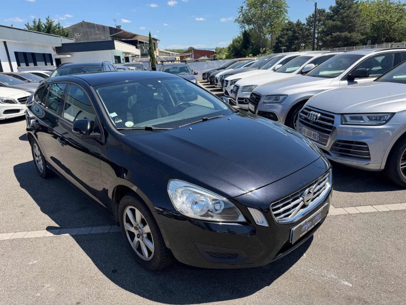 VOLVO V60 BREAK 2.0 D3 136CH KINETIC GEARTRONIC GARANTIE