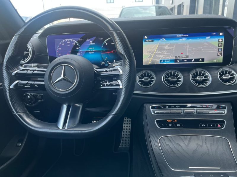 MERCEDES CLASSE E COUPE 220 D AMG LINE 9G-TRONIC - Full Option - Toit Ouvrant - Éclairage Ambiance