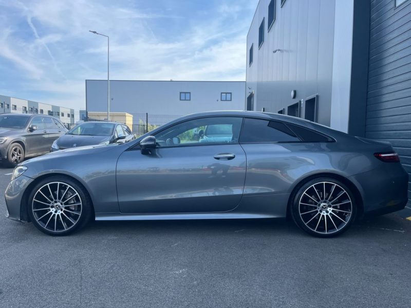 MERCEDES CLASSE E COUPE 220 D AMG LINE 9G-TRONIC - Full Option - Toit Ouvrant - Éclairage Ambiance