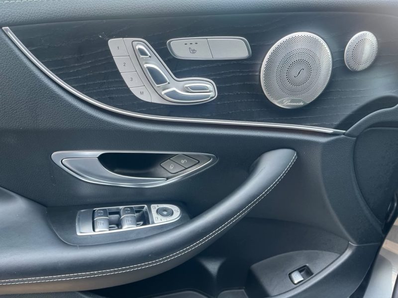 MERCEDES CLASSE E COUPE 220 D AMG LINE 9G-TRONIC - Full Option - Toit Ouvrant - Éclairage Ambiance
