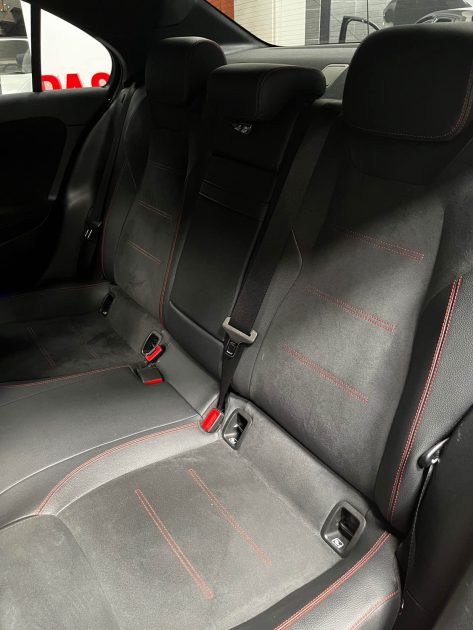MERCEDES CLASSE A BERLINE 200 1.3 163CH (CAMÉRA DE RECUL, APPLE CARPLAY,SIÈGES CHAUFFANTS)⭐️⭐️⭐️⭐️⭐️