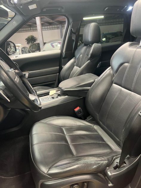 MAGNIFIQUE RANGE ROVER SPORT HSE V6 3.0D 306CH (1ERE MAIN, FULL SUIVI RANGE, TOIT OUVRANT)