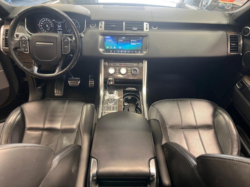 MAGNIFIQUE RANGE ROVER SPORT HSE V6 3.0D 306CH (1ERE MAIN, FULL SUIVI RANGE, TOIT OUVRANT)