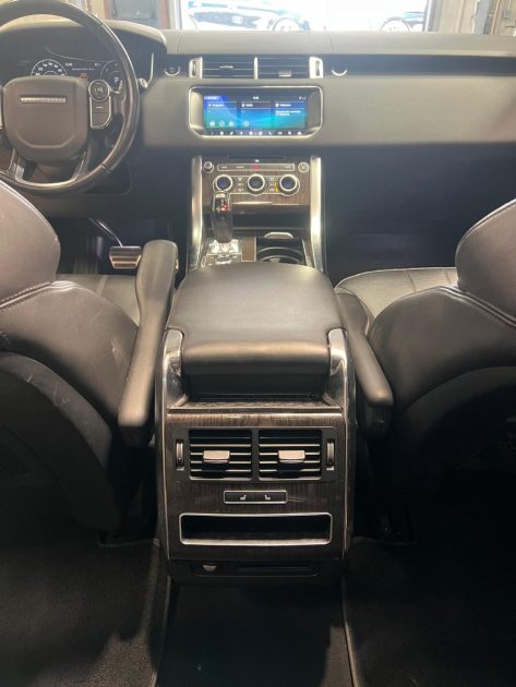 MAGNIFIQUE RANGE ROVER SPORT HSE V6 3.0D 306CH (1ERE MAIN, FULL SUIVI RANGE, TOIT OUVRANT)