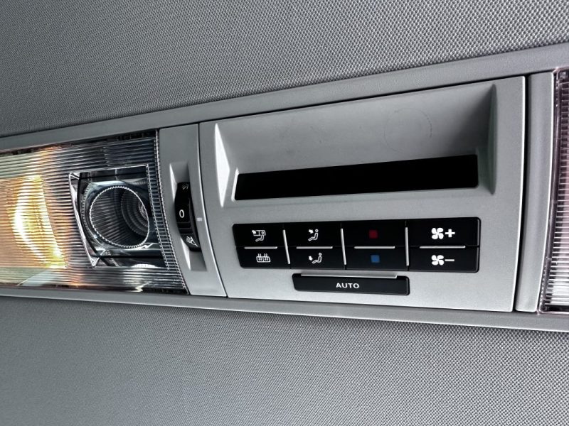 VOLKSWAGEN MULTIVAN 2.0 BITDI 180 DSG7 