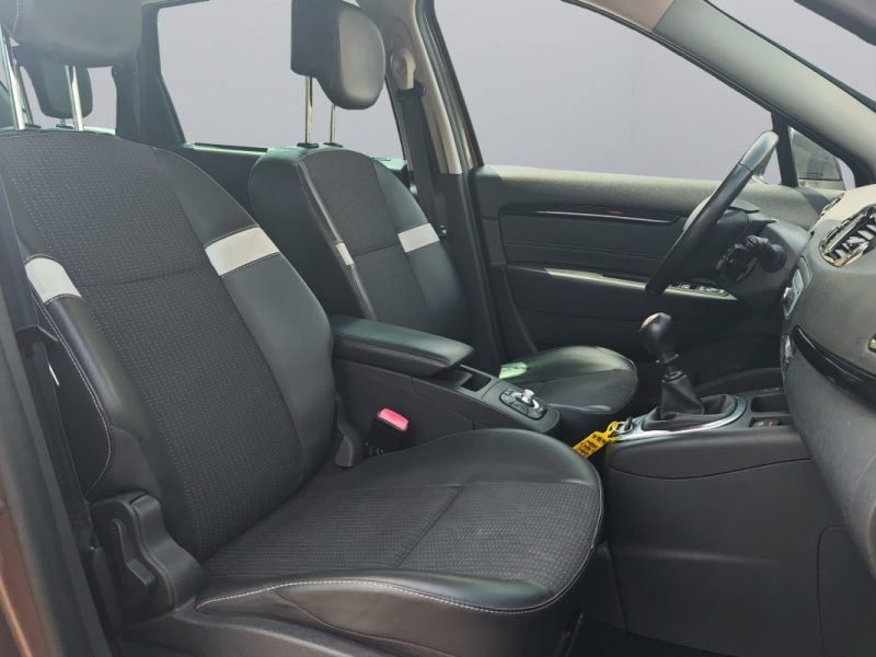 RENAULT SCENIC III GRAND SCENIC 1.6 DCI 130 BUSINESS 7 PLACES 