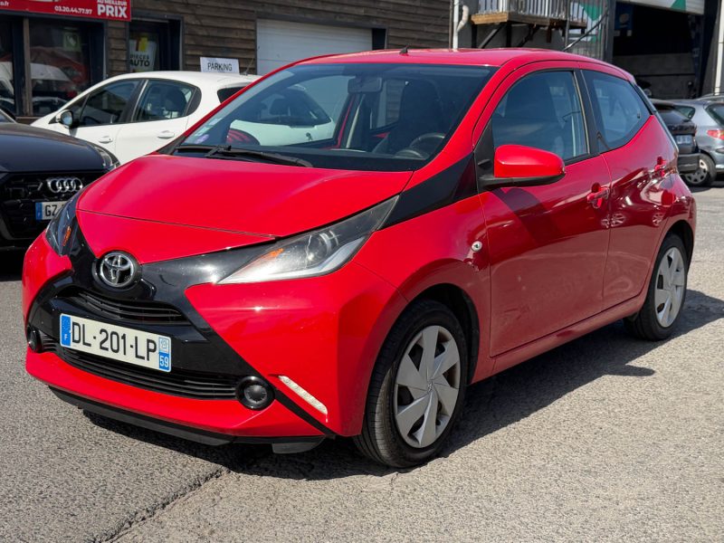 TOYOTA AYGO II 1.0 VVTI X-PLAY 2014
