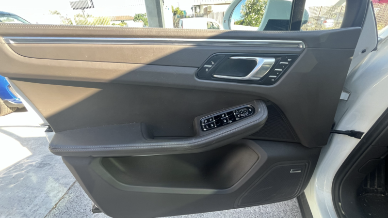 PORSCHE MACAN S 3.0D V6 TURBO 258 CV PACK CHRONO TOIT PANORAMIQUE SONO BOSE