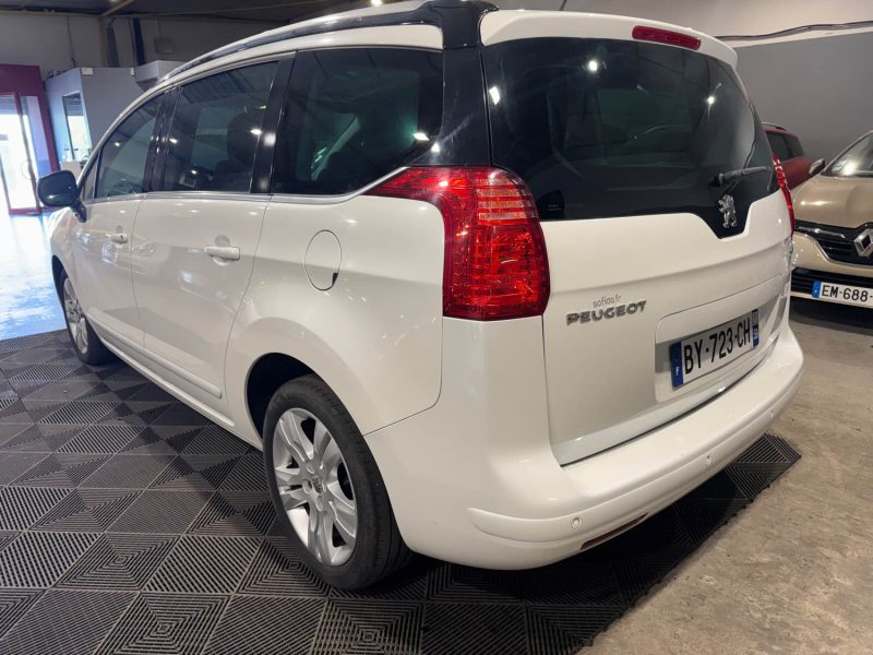 PEUGEOT 5008 2.0 HDI 150CH