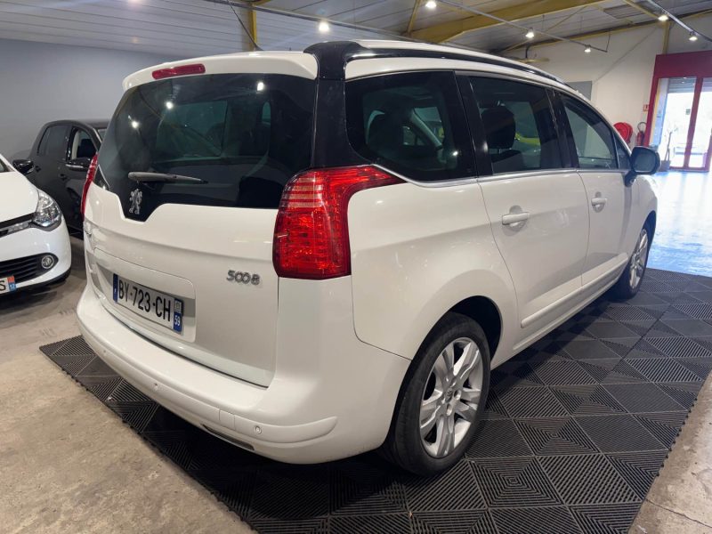 PEUGEOT 5008 2.0 HDI 150CH
