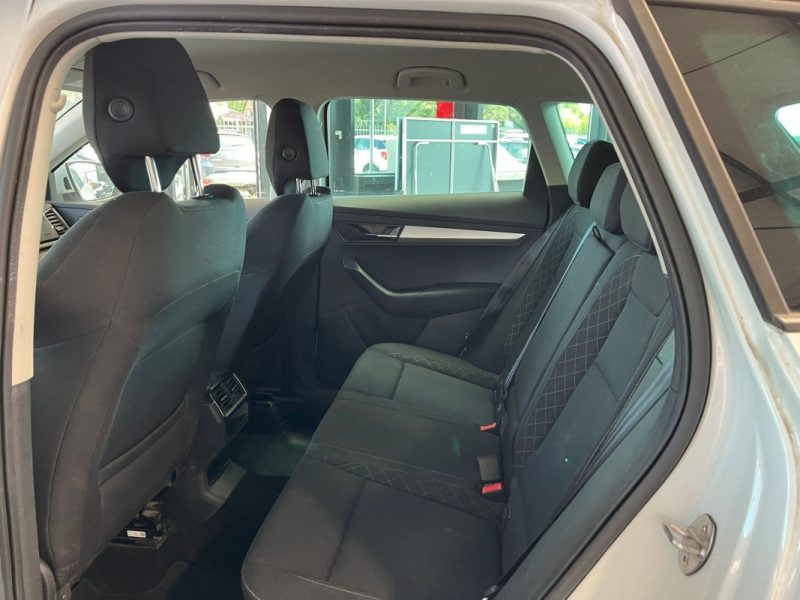 🚗 SKODA KAROQ 1.6 TDI 116ch ⚙️ DRIVE DSG 📷 Caméra de recul 📱 Bluetooth 🧭 GPS