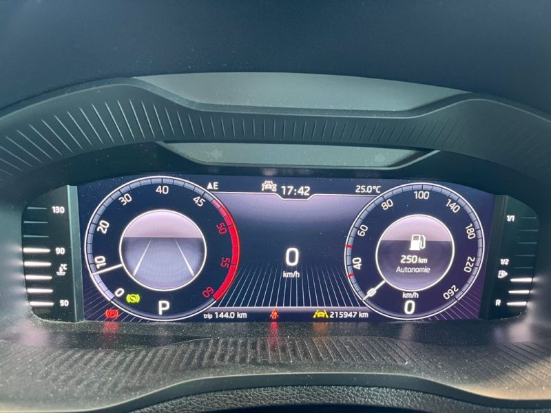 🚗 SKODA KAROQ 1.6 TDI 116ch ⚙️ DRIVE DSG 📷 Caméra de recul 📱 Bluetooth 🧭 GPS