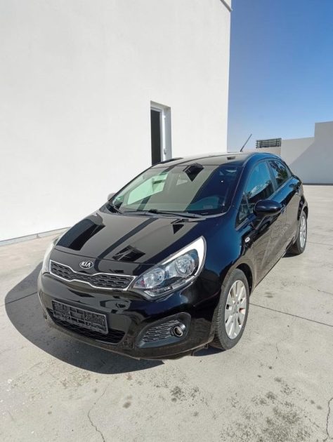KIA RIO  1.4 FIFA WORLD CUP EDITION 2014