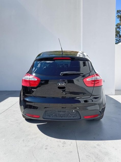 KIA RIO  1.4 FIFA WORLD CUP EDITION 2014