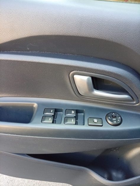 KIA RIO  1.4 FIFA WORLD CUP EDITION 2014