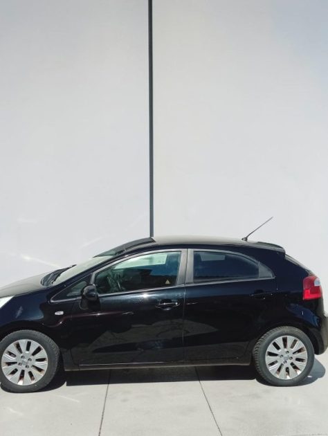 KIA RIO  1.4 FIFA WORLD CUP EDITION 2014