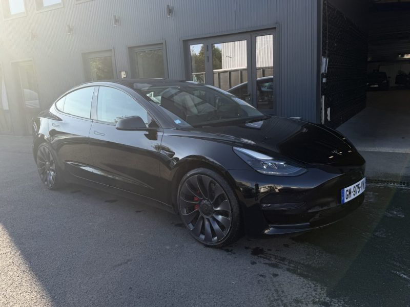 TESLA MODEL 3 PERFORMANCE 2023