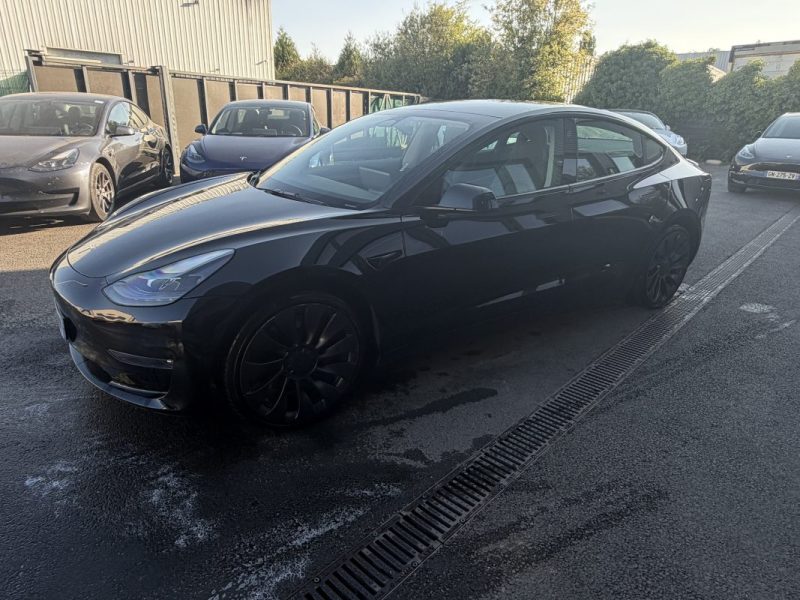 TESLA MODEL 3 PERFORMANCE 2023