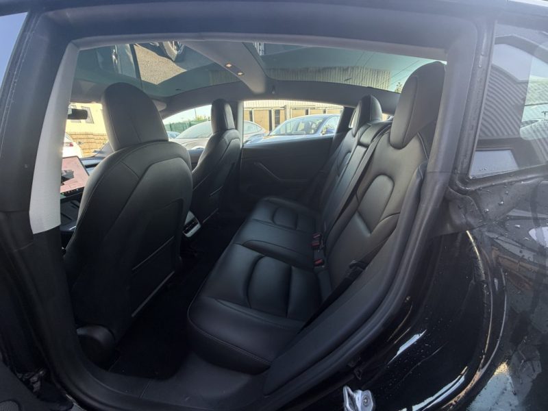 TESLA MODEL 3 PERFORMANCE 2023