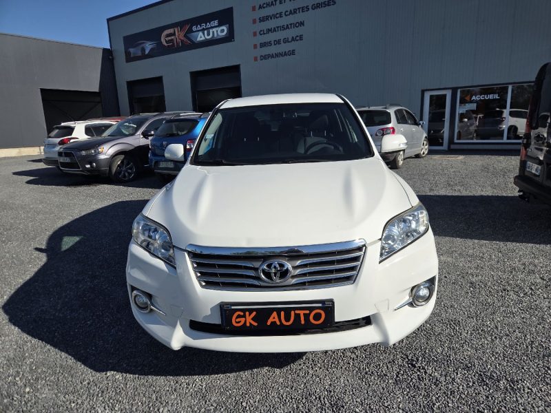 TOYOTA RAV 4 III 2.2 D4D 150CV LIFE EDITION 2010 151000 KM 