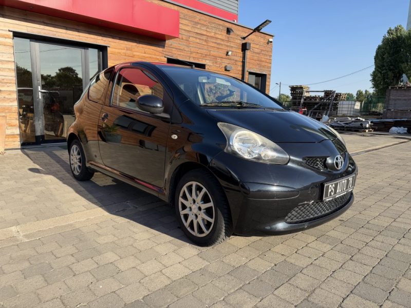 Toyota Aygo Cool 1.0 68 cv 