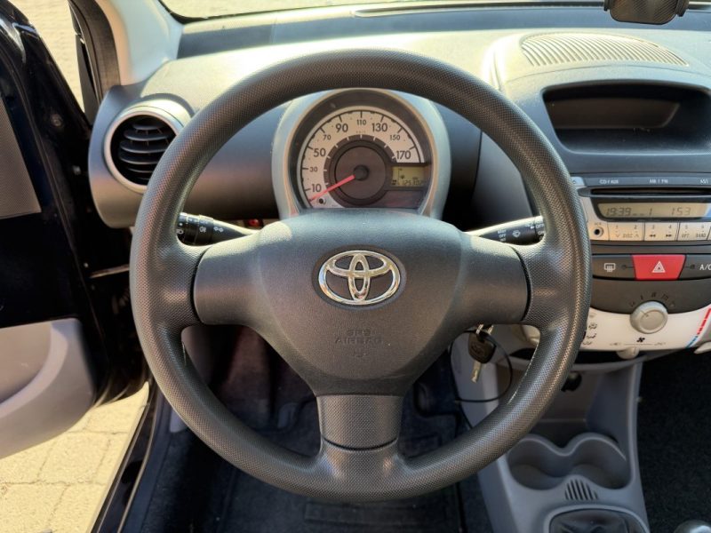 Toyota Aygo Cool 1.0 68 cv 