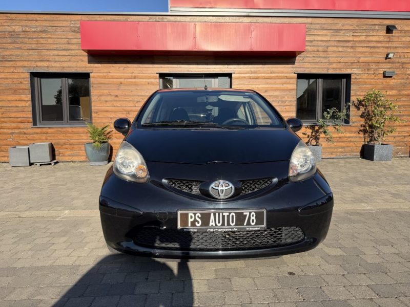 Toyota Aygo Cool 1.0 68 cv 