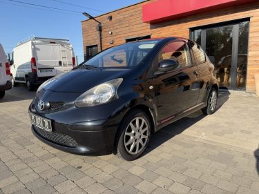 Toyota Aygo Cool 1.0 68 cv 
