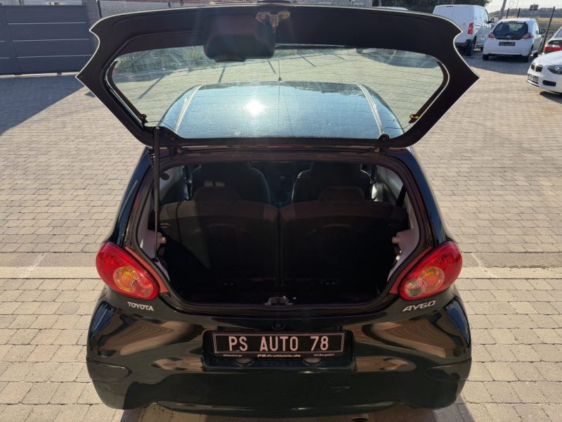 Toyota Aygo Cool 1.0 68 cv 