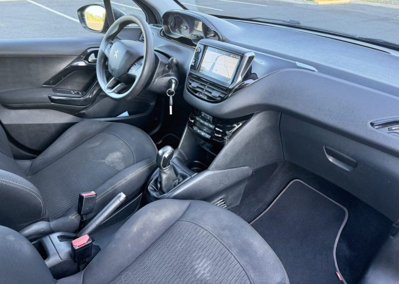 PEUGEOT 208 1.5 BLUEHDI 100 2019 CARPLAY SUIVI & GARANTIE 6 MOIS