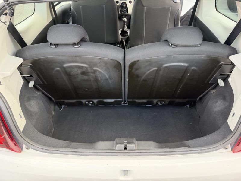 PEUGEOT 108 1.2 VTI 82 ACTIVE 2015 SUIVI & GARANTIE 12 MOIS