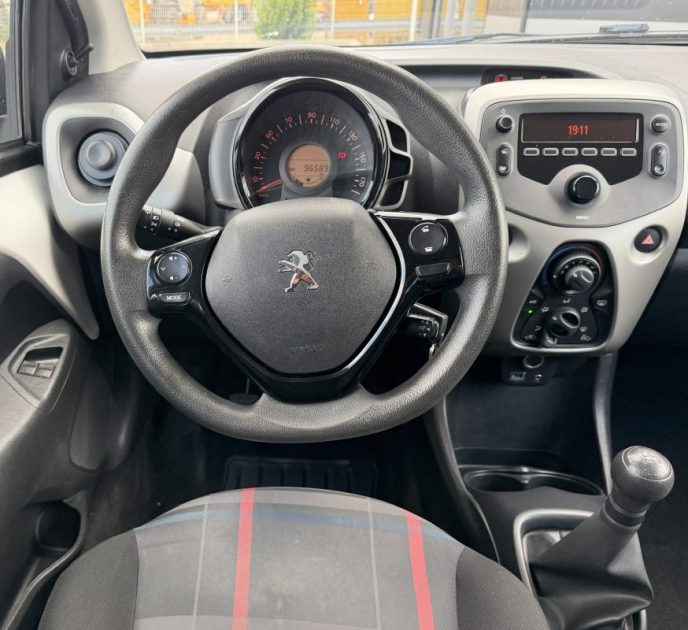 PEUGEOT 108 1.2 VTI 82 ACTIVE 2015 SUIVI & GARANTIE 12 MOIS