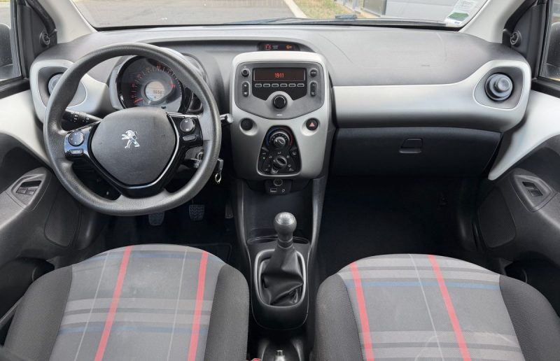 PEUGEOT 108 1.2 VTI 82 ACTIVE 2015 SUIVI & GARANTIE 12 MOIS