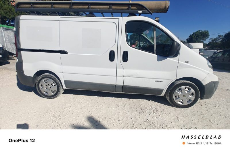 RENAULT TRAFIC CONFORT L1H1 2.0DCI 115 2011