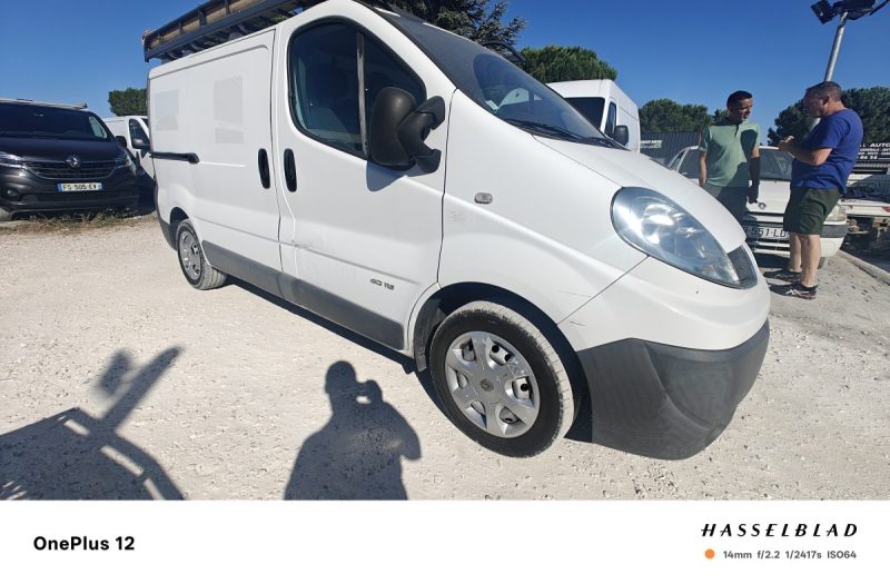 RENAULT TRAFIC CONFORT L1H1 2.0DCI 115 2011