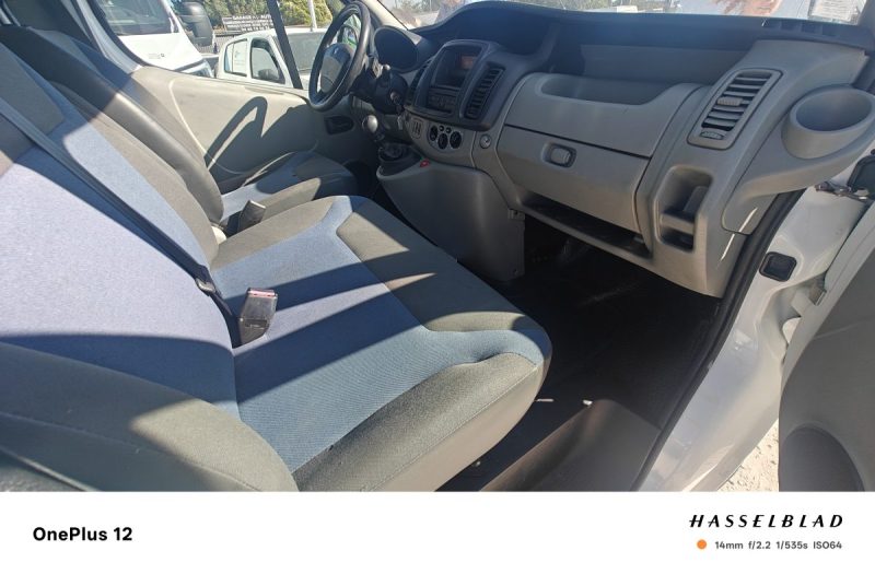 RENAULT TRAFIC CONFORT L1H1 2.0DCI 115 2011