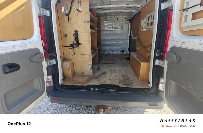 RENAULT TRAFIC CONFORT L1H1 2.0DCI 115 2011