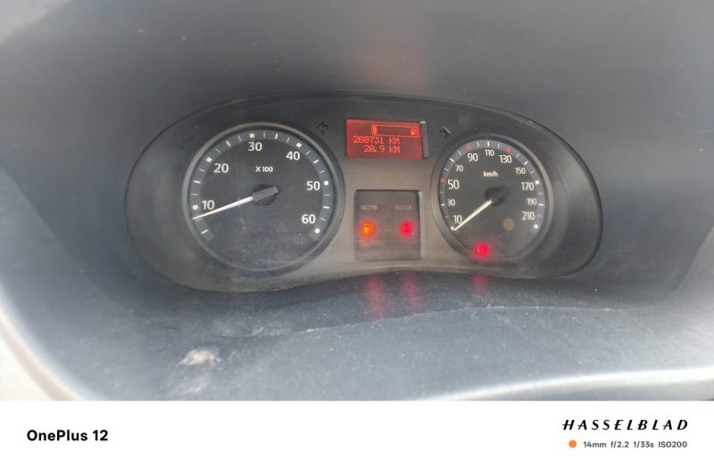 RENAULT TRAFIC CONFORT L1H1 2.0DCI 115 2011