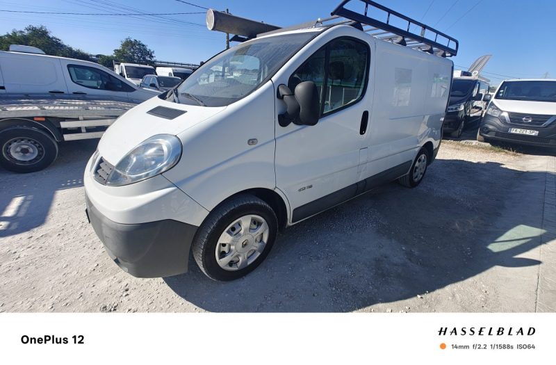 RENAULT TRAFIC CONFORT L1H1 2.0DCI 115 2011