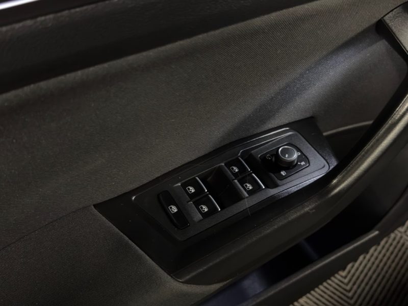 VOLKSWAGEN T-ROC IQ DRIVE 1.0 TSI 115 Cv KEYLESS / APPLE CARPLAY & ANDROID - GARANTIE 1 AN