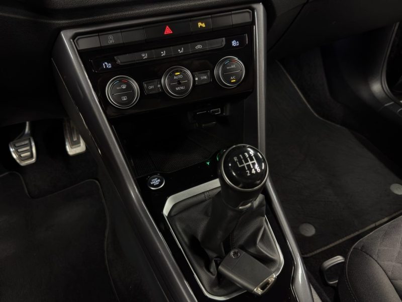 VOLKSWAGEN T-ROC IQ DRIVE 1.0 TSI 115 Cv KEYLESS / APPLE CARPLAY & ANDROID - GARANTIE 1 AN