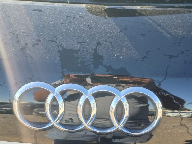 AUDI Q3 Série 1 (8U) 2.0 TDI 1 140 cv noir metal super état 