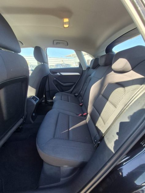 AUDI Q3 Série 1 (8U) 2.0 TDI 1 140 cv noir metal super état 