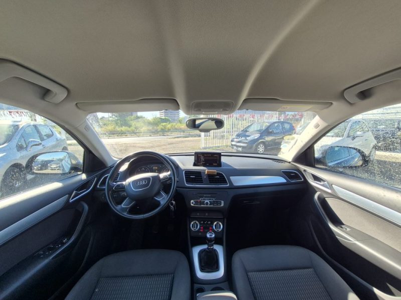 AUDI Q3 Série 1 (8U) 2.0 TDI 1 140 cv noir metal super état 
