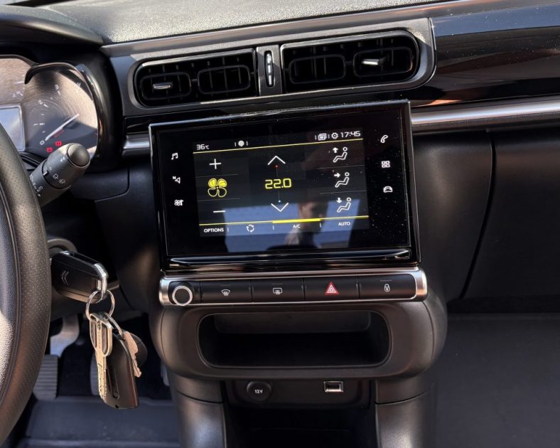 CITROEN C3 - Finition LIVE - 83 ch - DISTRIBUTION NEUVE - Entretient complet - Garantie 6 mois