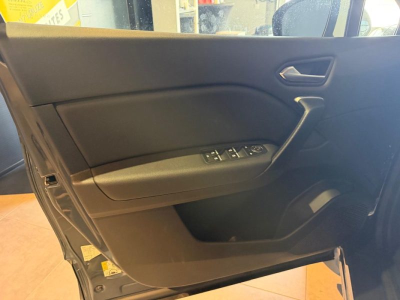 RENAULT CAPTUR II INTENS TCE 140 / PACK CITY