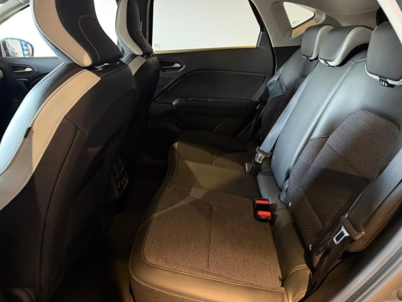 RENAULT CAPTUR II INTENS TCE 140 / PACK CITY
