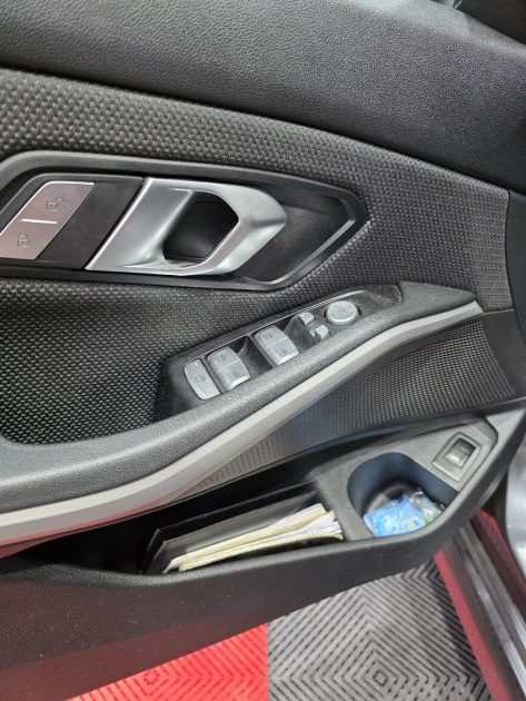 BMW SERIE 3 G21 TOURING 320D 190 LOUNGE, Entretenue en Concession BMW , Mode SPORT