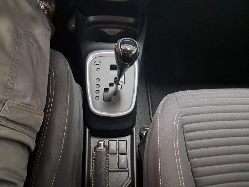TOYOTA YARIS 100cv FRANCE BUSINESS/1 ERE MAIN/TVA RECUPERABLE