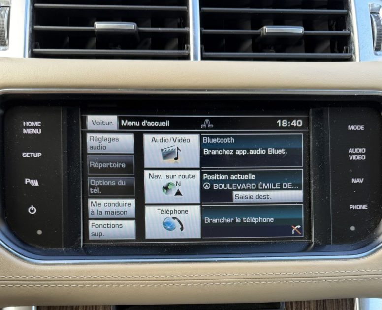 LAND ROVER RANGE ROVER SPORT 4.4 SDV8 HSE AUTOBIOGRAPHY / TOIT OUVRANT / ATTELAGE GARANTIE 6 MOIS  